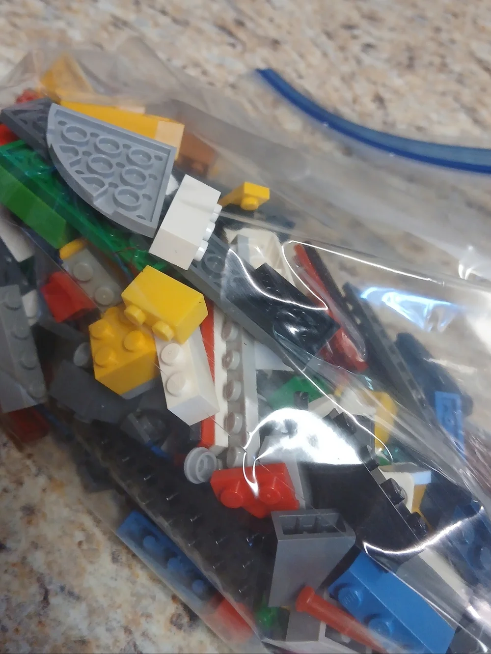 Legos Assorted Mix Over 2.5# & 2 Baseplates - Picture 16 of 16
